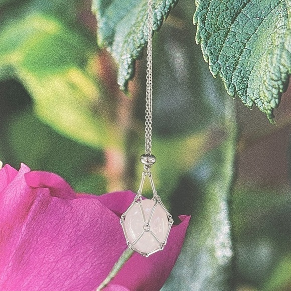 Rose Quartz Crystal Necklace in interchangeable cage/Pouch Handcrafted - Picture 4 of 8